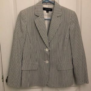 Kasper 2 Piece Seersucker Lady Suit